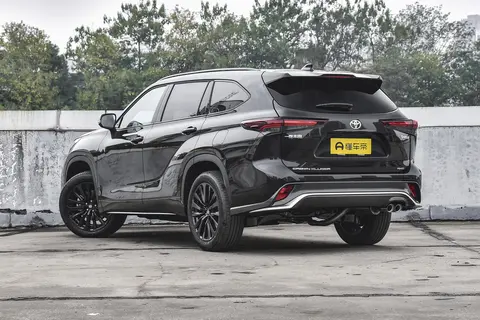 2026 款皇冠陆放理性选购指南：找准需求，每一分钱都花在刀刃上