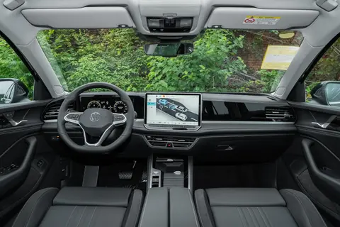 迈腾深度解析：不止是B级车标杆，更是驾驶与科技的双向奔赴